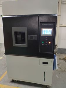Chambre d'essai de vieillissement des lampes au xénon LRS-B012, simulateur solaire, conforme aux normes ASTM G 155 et ASTM D2565 - Product Image 3