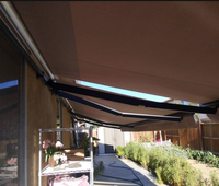 Vente en gros de parasol étanche en PVC personnalisé Cassette complète auvent rétractable pour restaurant balcon aluminium acrylique motorisé