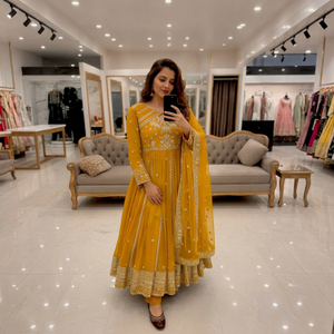 ชุดเดรส Anarkali ผ้า Faux Georgette ลาย Designer Sequence และลาย Zari พร้อมกางเกงและผ้าคลุมไหล่ ตัดเย็บสำเร็จพร้อมสวมใส่ - Product Image 1