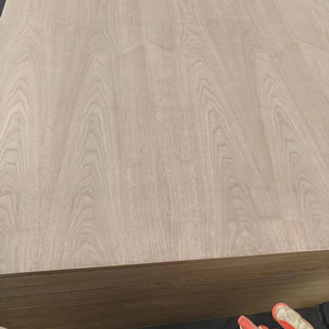 Panneau MDF en placage de <span class=keywords><strong>noyer</strong></span> au <span class=keywords><strong>prix</strong></span> d'usine, panneau MDF de qualité meuble pour armoire - Product Image 1