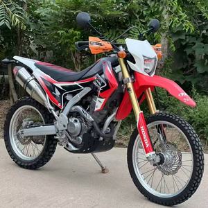 Motos à cylindre unique DOHC à quatre temps refroidies à l'eau de 249cc directes d'usine comparables au carburant à essence de voitures neuves - Product Image 1