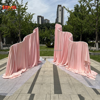 Support de toile de fond en forme de S lisse pour rideaux transparents, arche de mariage en fer blanc en spirale, support de toile de fond pour la décoration de scène d'événements de mariage.