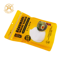 Op maat gemaakte logo bedrukte vierkante bodem vochtbestendige diepvriesvoedselverpakking met ritssluiting en transparant venster voor ramen noodles
