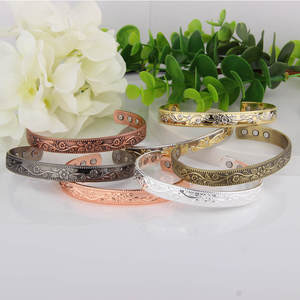 Bracciale magnetico placcato in oro rame Vintage da donna personalizzabile di lusso con bracciale per atrite fiore per alleviare il dolore bracciale - Product Image 2