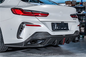 Kit carrosserie en fibre de carbone pour BMW Série 8 G14 G15 G16 : Lame avant, diffuseur, spoiler et jupes latérales en fibre de carbone - Product Image 6