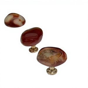 Bouton de meuble en bakélite traditionnel, forme ovale, base en laiton, poignée de meuble durable pour la décoration de cuisine - Product Image 1