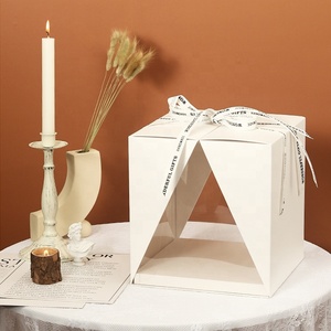 Boîte à gâteau en forme de triangle transparent et inversé, meilleure vente pour mariage d'anniversaire, personnalisée, nouvelle collection - Product Image 4
