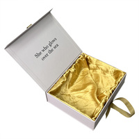 Boîtes de papier de cadeau de fermetures magnétiques de papier de fantaisie d'impression de logo avec le ruban pour le produit de soin de peau de beauté