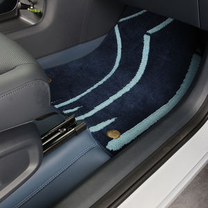 Tapis de sol de voiture sur mesure, double couche, en cuir bleu Napa, design luxueux, fait main, amovible et lavable - Product Image 4