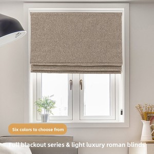 Stores à enroulement romains en polyester, occultants à 100%, style luxe léger, taille personnalisable, pour chambre, salon, baie vitrée et petite fenêtre - Product Image 1