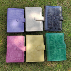 Bán Sỉ Bìa Cứng A6 Bìa Da PU Bộ Bìa Cứng Ngân Sách Rời 6 Vòng Cá Sấu Hệ Thống Bìa Kẹp Ngân Sách Tiền Mặt - Product Image 3