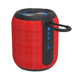 Altavoz Portátil Inalámbrico con Sonido Envolvente LED RGB, Subwoofer Potente, Micrófono USB, Mini Boombox para Fiestas en Casa, Resistente al Agua, con Batería - Product Image 2