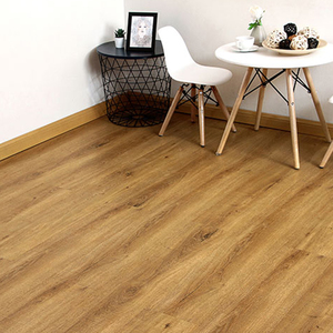 Suelo de Madera de Nogal Sintético Moderno con Acabado UV Antirrayas, Impermeable, Antideslizante, Fácil de Limpiar, Instalación T&G - Product Image 1