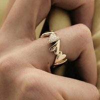 Neue Modeschmuck-Kollektion: Wasserdichte Edelstahl-Ringe mit 18K Gold-Beschichtung, Hypoallergen, mit Diamant-Zirkonia-Herz für Damen