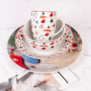 Juego <span class=keywords><strong>de</strong></span> <span class=keywords><strong>Vajilla</strong></span> <span class=keywords><strong>de</strong></span> <span class=keywords><strong>Porcelana</strong></span> con Diseño Navideño, <span class=keywords><strong>Vajilla</strong></span> <span class=keywords><strong>de</strong></span> Cerámica para Celebraciones Navideñas - Product Image 5