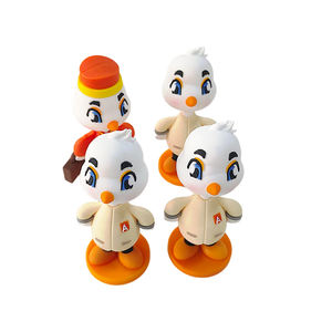 Figuras de Pato de Goma Suave de PVC Personalizadas, Muñecos con Estilo de Uniforme de Hotel, Base 3D Personalizable, Mascota Promocional Ecológica - Product Image 2