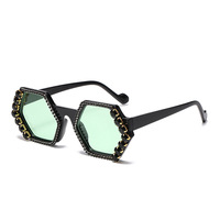 Lunettes de soleil 2328B à grande monture en plastique, protection UV400, style européen et américain, verres décoratifs en diamant, uniques