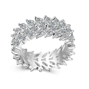 Anello Geometrico Minimalista a Forma di Marquise per Donne, Accessorio Elegante e Moderno per le Dita - Product Image 3