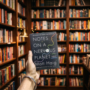 Notas sobre el planeta nervioso de Matt Haig, libro en rústica en inglés, libro sobre bienestar mental y atención plena - Product Image 2