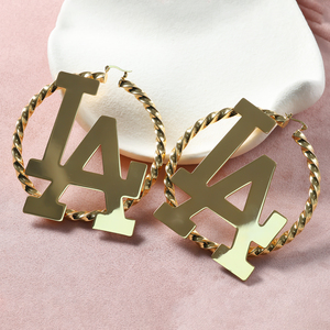 Boucles d'oreilles créoles en bambou fileté personnalisées avec personnage de dessin animé pour femme, en acier inoxydable HK, résistantes à <span class=keywords><strong>la</strong></span> décoloration, mignonnes pour les fêtes - Product Image 2
