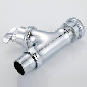 Valvola di scarico WC manuale moderna in ottone cromato, a parete, con scarico ritardato e risparmio idrico per bagno d'hotel - Product Image 1