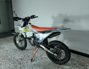 <span class=keywords><strong>Loncin</strong></span> <span class=keywords><strong>250cc</strong></span> EFI usine OEM tout-terrain <span class=keywords><strong>Dirt</strong></span> <span class=keywords><strong>Bike</strong></span> CNC Suspension refroidi à l'eau 4 soupapes moto sans balais démarrage électrique <span class=keywords><strong>250cc</strong></span> - Product Image 5