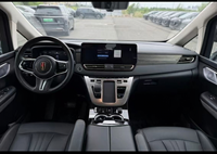 Hongqi HQ9 PHEV 2023 d'occasion, 2.0T 4x4 automatique, intérieur cuir, MPV de luxe spacieux, véhicule hybride pour transferts d'affaires