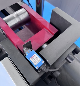 Machine d'essai de pliage de plaques d'armature en acier inoxydable hydraulique DYW-400S - Product Image 4