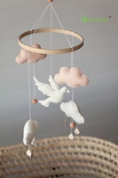 Produits pour bébés Vente en gros Boho Coran Feutre Nuage Oiseau Farce Jouets Suspendus Pépinière Berceau Mobiles Fait à la main Mobiles pour bébés