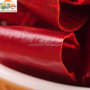 Piments rouges coupés d'origine chinoise, séchés au soleil, issus d'une base de production privée, naturels et purs, avec humidité et teneur en graines personnalisables - Product Image 1