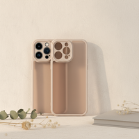 Coque de protection élégante translucide givrée double couche antichoc pour iPhone 17/16/15 Max Plus