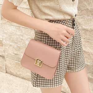 PLAYMAX Nouveau Sac Messager Classique Imperméable pour Femme avec Bandoulière Chaîne Réglable en Cuir PU Couleur Unie Petit Format - Product Image 3