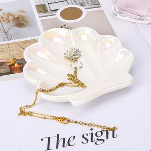 Bandeja de Joyería Blanca Perla con Logotipo Personalizado, Porta Anillos, Plato Decorativo Pequeño para Anillos, Aretes y Collares - Product Image 6