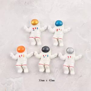 Encantos de cabujón de resina con diseño de <span class=keywords><strong>astronauta</strong></span> de transbordador espacial de espalda plana de estilo Artificial para uso de recuerdo Tema de planeta inspirado - Product Image 4