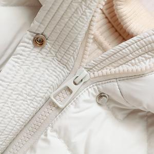 Chaqueta <span class=keywords><strong>de</strong></span> plumas delgadas para mujer, abrigo <span class=keywords><strong>de</strong></span> media longitud para otoño e invierno, ajustado, con capucha, a la moda, por encima <span class=keywords><strong>de</strong></span> la rodilla, 2022 - Product Image 6