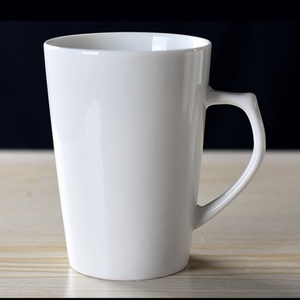 Tasses à café en céramique contemporaines personnalisées en gros, 300 ml-400 ml, avec revêtement par sublimation thermique pour cadeaux promotionnels - Product Image 3