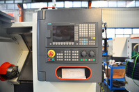DECHANG TCK46A Machine de tour à lit incliné à centre de tournage CNC à usage moyen 220V contrôle Fanuc haute précision entièrement automatique