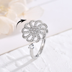 Amazonian Daisy Ring Rotatable Flower Zircon Open Design Jewelry For Women Everyday Wear - Product Image 1