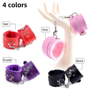 Esposas sexis de sujeción de cuero PU de fábrica con sexo masculino Bondage novedad fetiche BDSM juegos de <span class=keywords><strong>deseo</strong></span> esposas peludas - Product Image 3