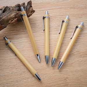 Offre Spéciale – Stylo Bille Personnalisé en Bambou Écologique pour Hôtels, Corps en Bois et Pointe Métallique 1,0 mm – Cadeau Nouveauté - Product Image 1