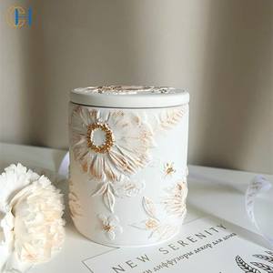 C & H Vente en gros de bougies en céramique gaufrée faite à la main avec fleur de <span class=keywords><strong>soleil</strong></span> Bougies parfumées de longue durée avec logo gravé - Product Image 1