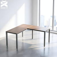 Bureau en L 150x150x75cm, table de bureau au design architectural, banc modulaire pour studios de design, poste de travail en îlot