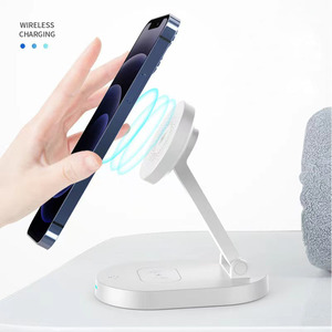 <span class=keywords><strong>Mejor</strong></span> venta <span class=keywords><strong>2023</strong></span> Cargador inalámbrico plegable Cuatro en Uno soporte de luz nocturna Carga inalámbrica - Product Image 6