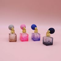Flacon de parfum mignon de différentes couleurs 8ml 10ml mini bouteille de parfum en verre rechargeable avec atomiseur d'airbag