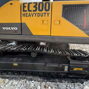 Excavatrice sur chenilles Volvo EC300 d'occasion - machines et équipements d'ingénierie efficaces et durables - Product Image 3