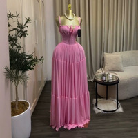 Robe longue plissée élégante à taille haute et col halter, nouvelle collection été 2026, style transfrontalier Europe-Amérique pour femmes
