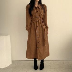 Robe longue <span class=keywords><strong>chic</strong></span> coréenne automne-hiver vintage à revers, simple boutonnage, ceinture à nouer, couleur unie, en velours côtelé, antistatique, coupe lanterne - Product Image 1