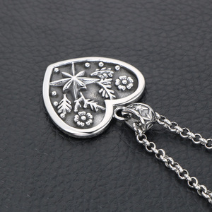 Collar con colgante de acero inoxidable en forma de corazón con estrella de ocho puntas y diseño floral para hombres y mujeres, regalo SP732 - Product Image 2