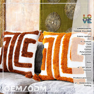 Housse de coussin carrée de bohème Ins nordique moderne Tassel tufté motif <span class=keywords><strong>marocain</strong></span> brodé coussins <span class=keywords><strong>pour</strong></span> la maison ou l'hôtel - Product Image 1