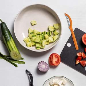 Pelador Universal Profesional <span class=keywords><strong>Victorinox</strong></span>, Manual, Extra Afilado, Hoja de Acero Inoxidable con Microdentado, Mango Ergonómico de Polipropileno - Product Image 6